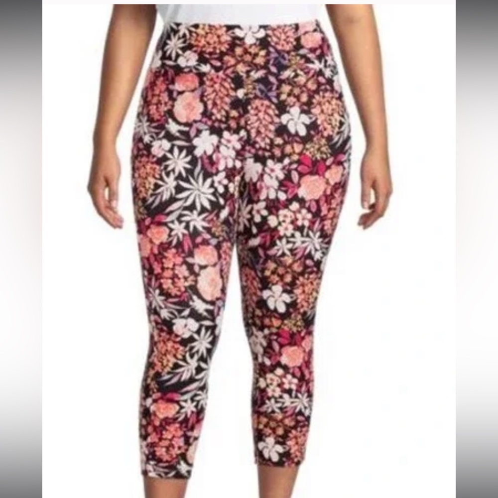 Women’s Plus Size Buttery Soft Capri Leggings 1X  NWT